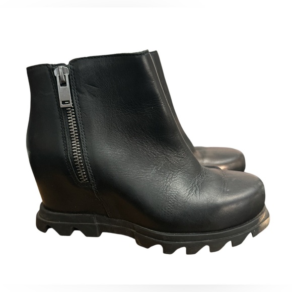 Sorel Joan of Arctic Wedge III Women's 5.5 Zip ankle/Chelsea Boot Black leather - Picture 2 of 9